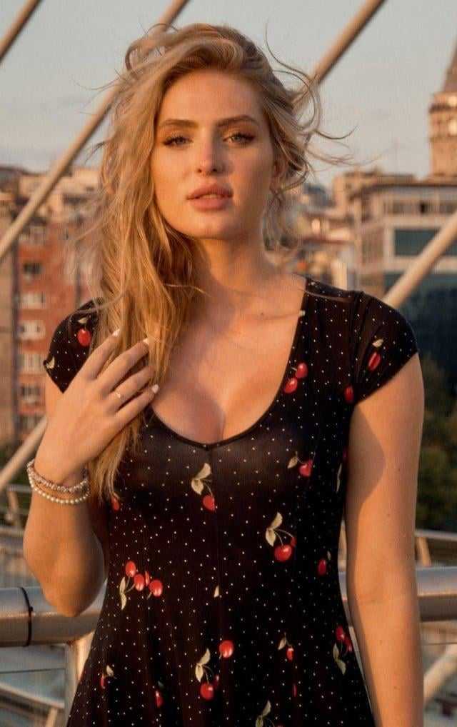 Saxon Sharbino [starpic]